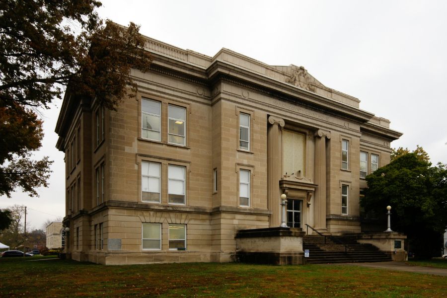 Illinois nature trail